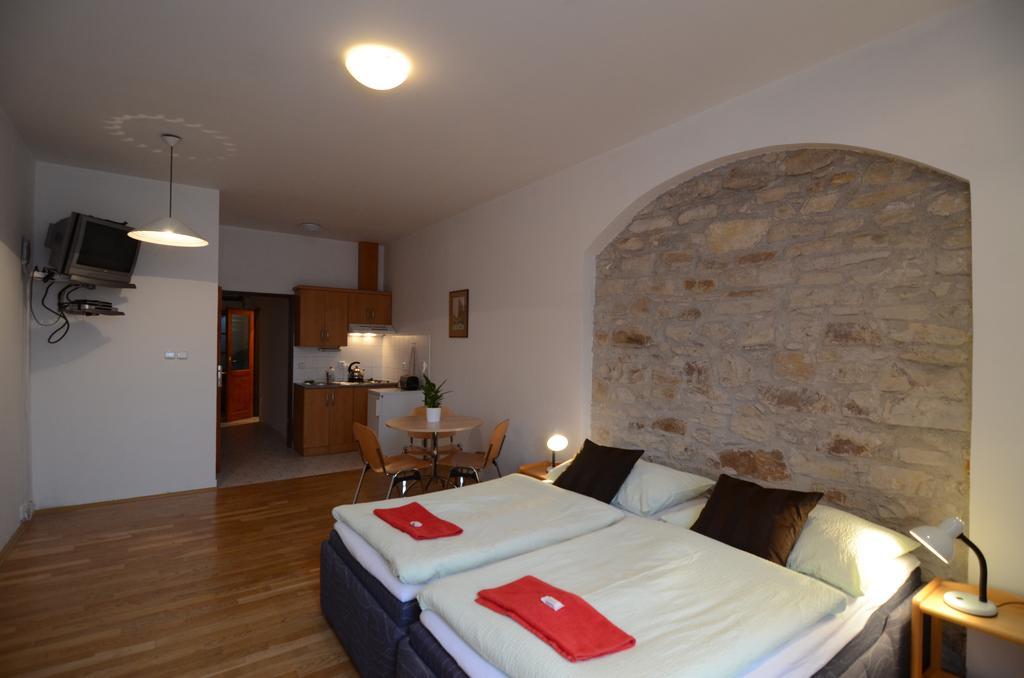 Apartments Karlin Прага Номер фото