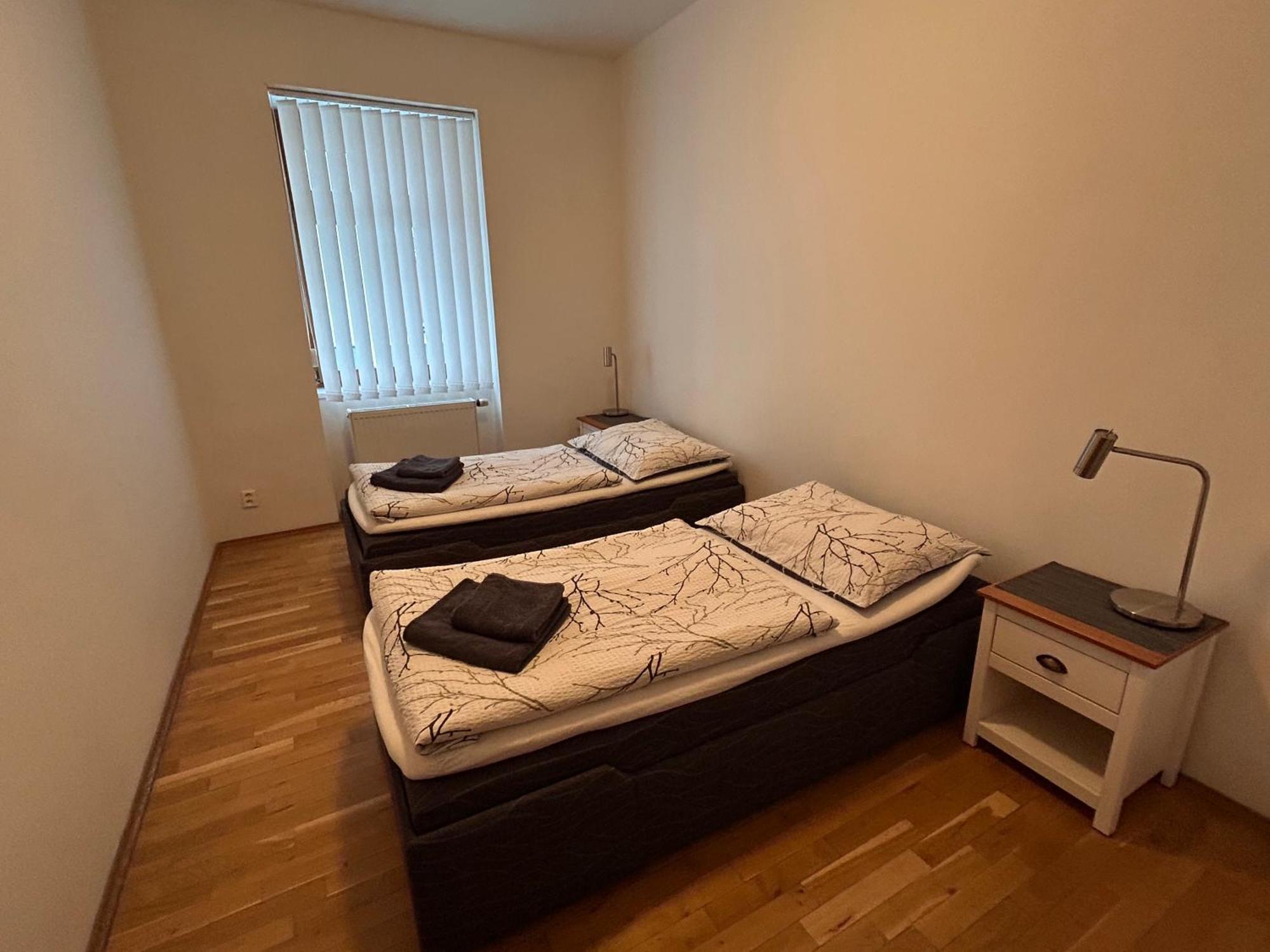 Apartments Karlin Прага Экстерьер фото